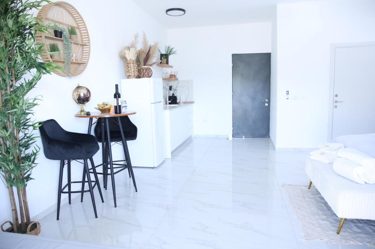 סוויטות נוף שקיעה Hotell Peqi'in Hadasha Exteriör bild